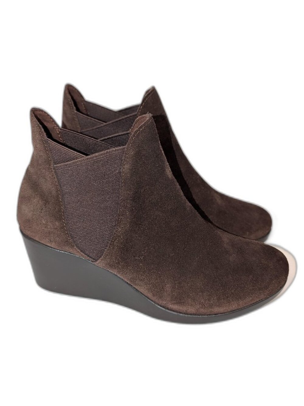 Crocs | Leigh Brown Suede Wedge Chelsea Ankle Boots Booties | Size 6